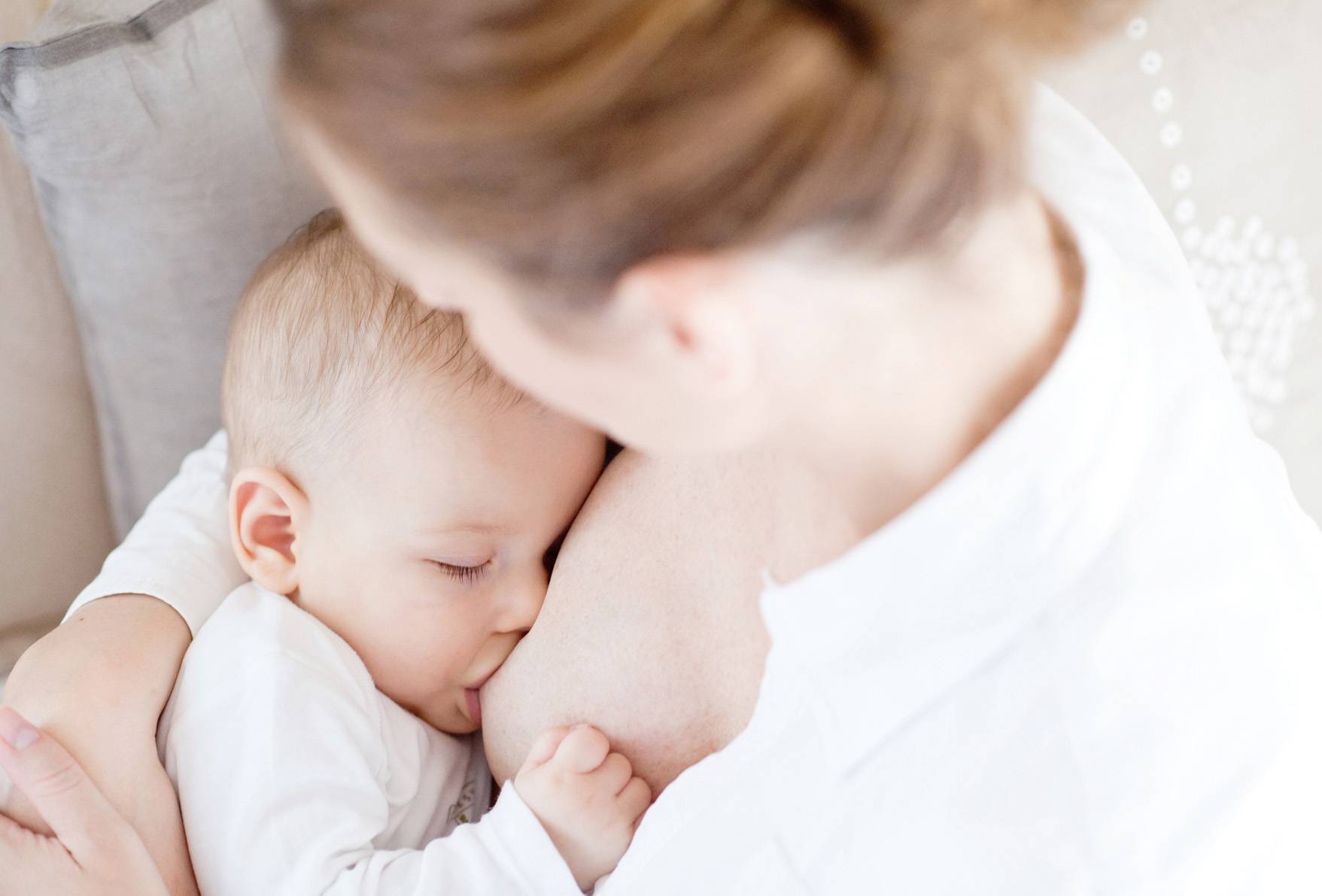 Как отучить засыпать с грудью??? - как отучить ребенка засыпать с грудью - запись пользователя лена гулиева (helenart) в дневнике - babyblog.ru