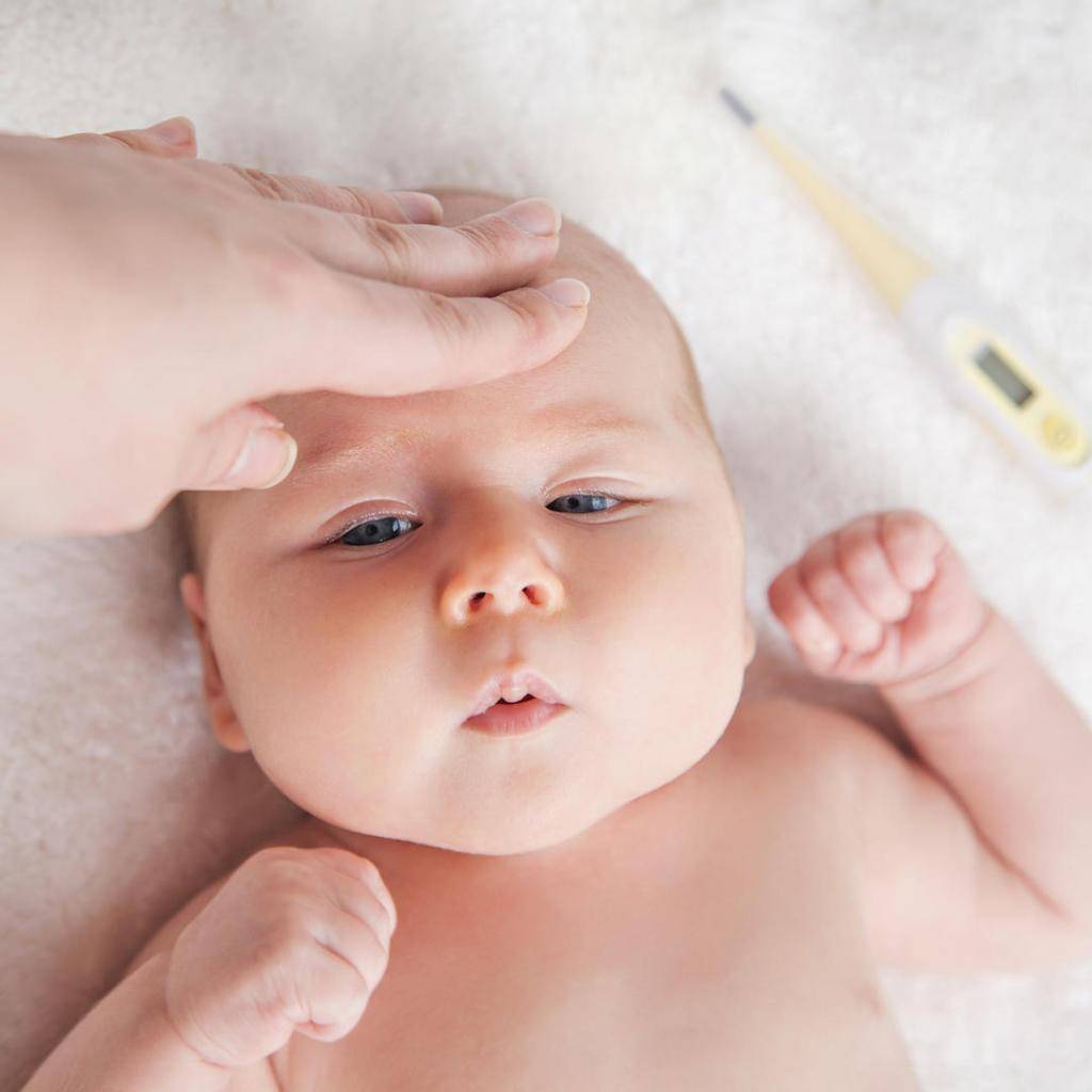 Насморк у ребенка – как пользоваться аспиратором для новорожденных