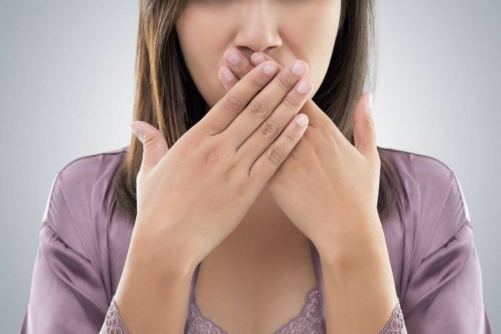 У ребенка изо рта пахнет гнилью. причины такого симптома могут быть разными