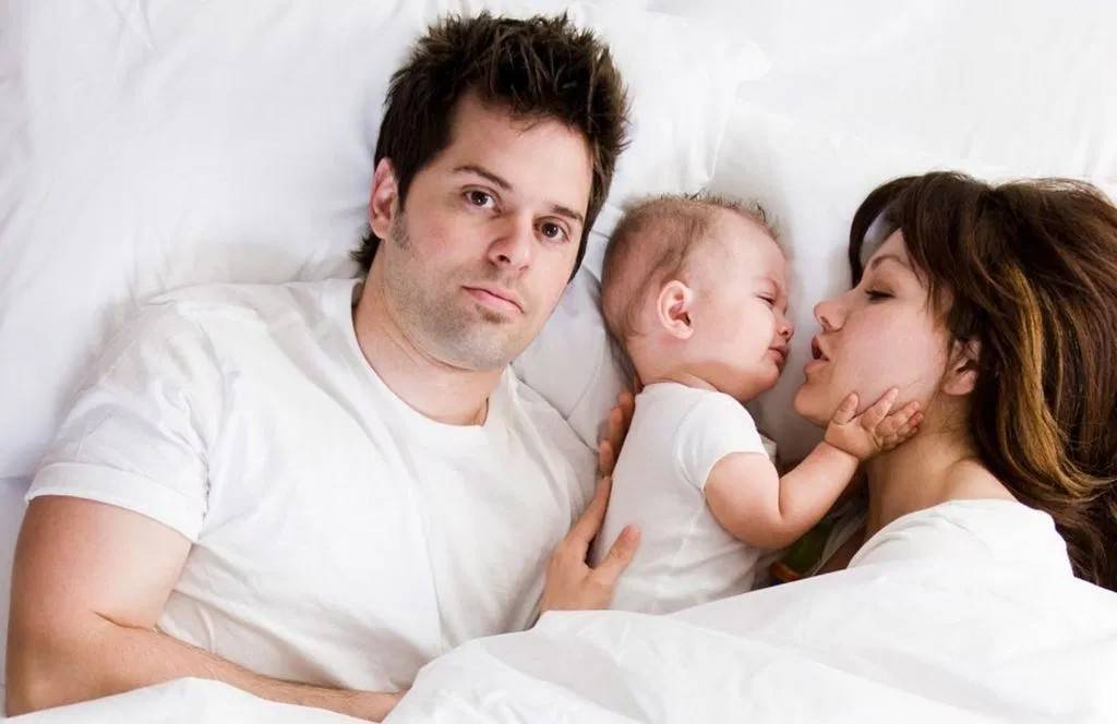 Как отучить ребенка спать с мамой - советы, методы, отзывы