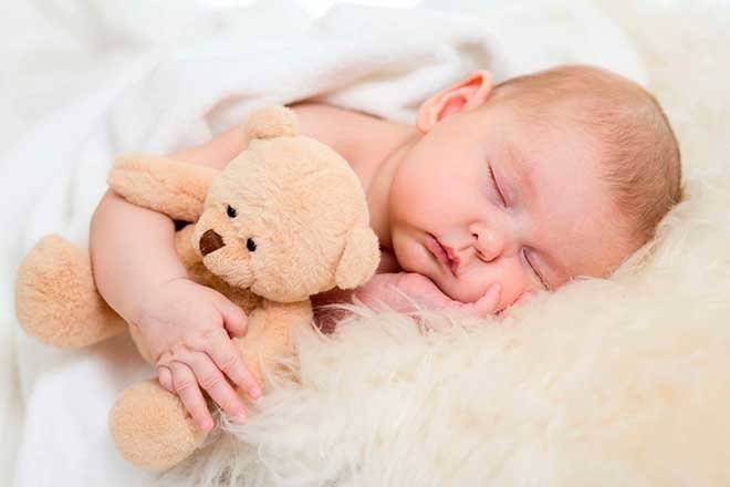 Суточная норма сна для новорождённого