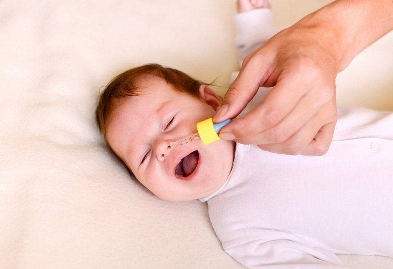 Жёлтые сопли у ребёнка: причины появления и лечение