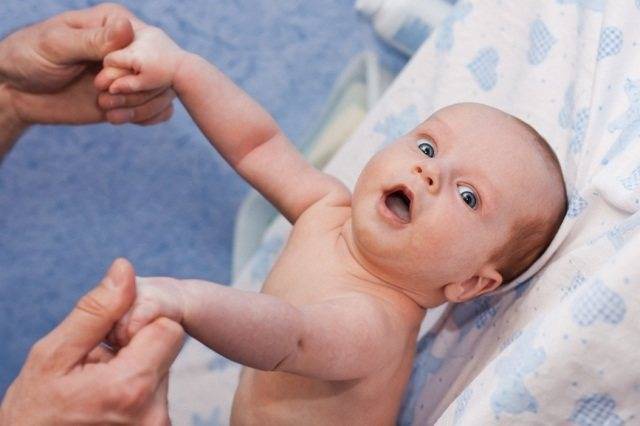 Мышечная гипотония у новорожденных детей и взрослых причины синдрома гипотонуса мышц признаки у грудничка и лечение