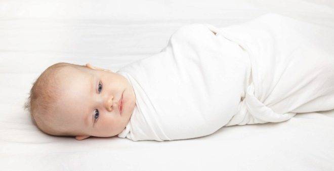 Пеленание новорожденного: все «за» и «против», до какого возраста пеленать ребенка и какой способ выбрать