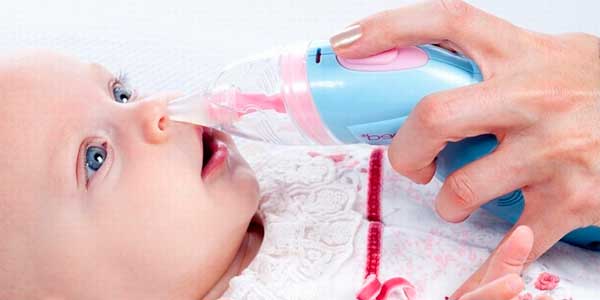 Как почистить носик новорожденному