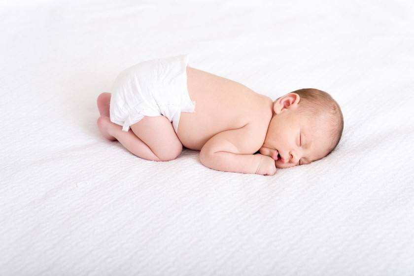 Понос у грудничка при грудном и искусственном вскармливании: что делать, как выглядит, фото поноса у новорожденного ребенка / mama66.ru