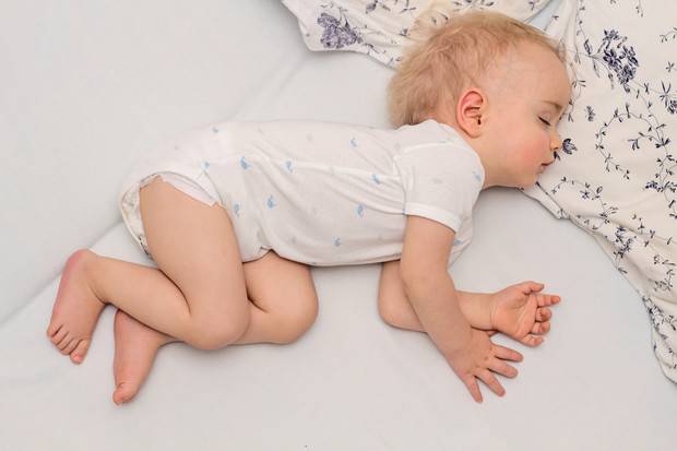 Ребенок храпит во сне – это опасно?