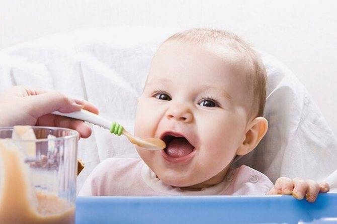 Что можно давать ребенку в 3 месяца из питания: чем подкармливать кроме грудного молока?