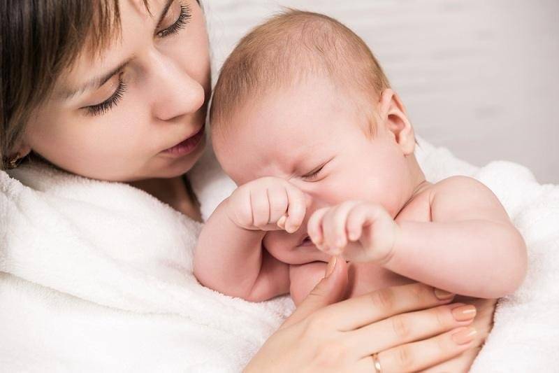 Запор у новорожденного при искусственном вскармливании — правильное лечение