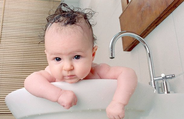 Каким мылом лучше подмывать новорожденного?