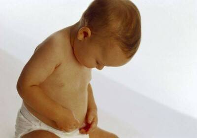 Причины водянки яичек у новорожденных мальчиков: симптомы и лечение