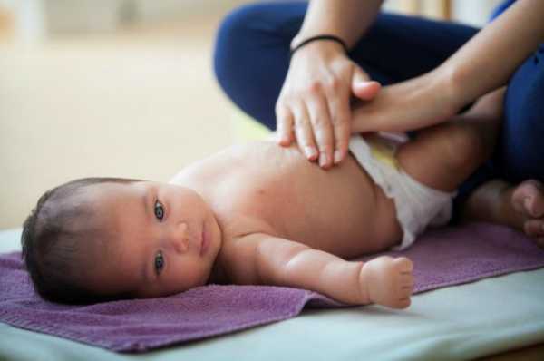 Болит животик – вздутие живота у новорожденных