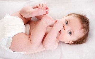 Срыгивания у новорожденных: когда стоит насторожиться?