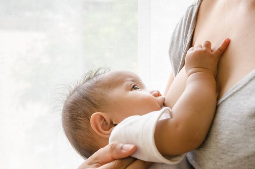Ребенок не наедается грудным молоком: как понять, что ребенку не хватает молока