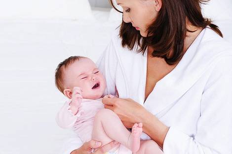 Лечение разными средствами у новорожденных заболевания колики и газики