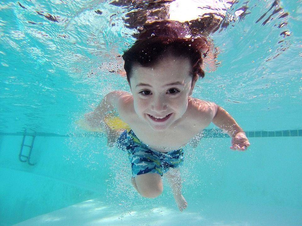 Справка в бассейн ребенку. какие анализы нужно сдать ребенку для получения справки на посещение бассейна