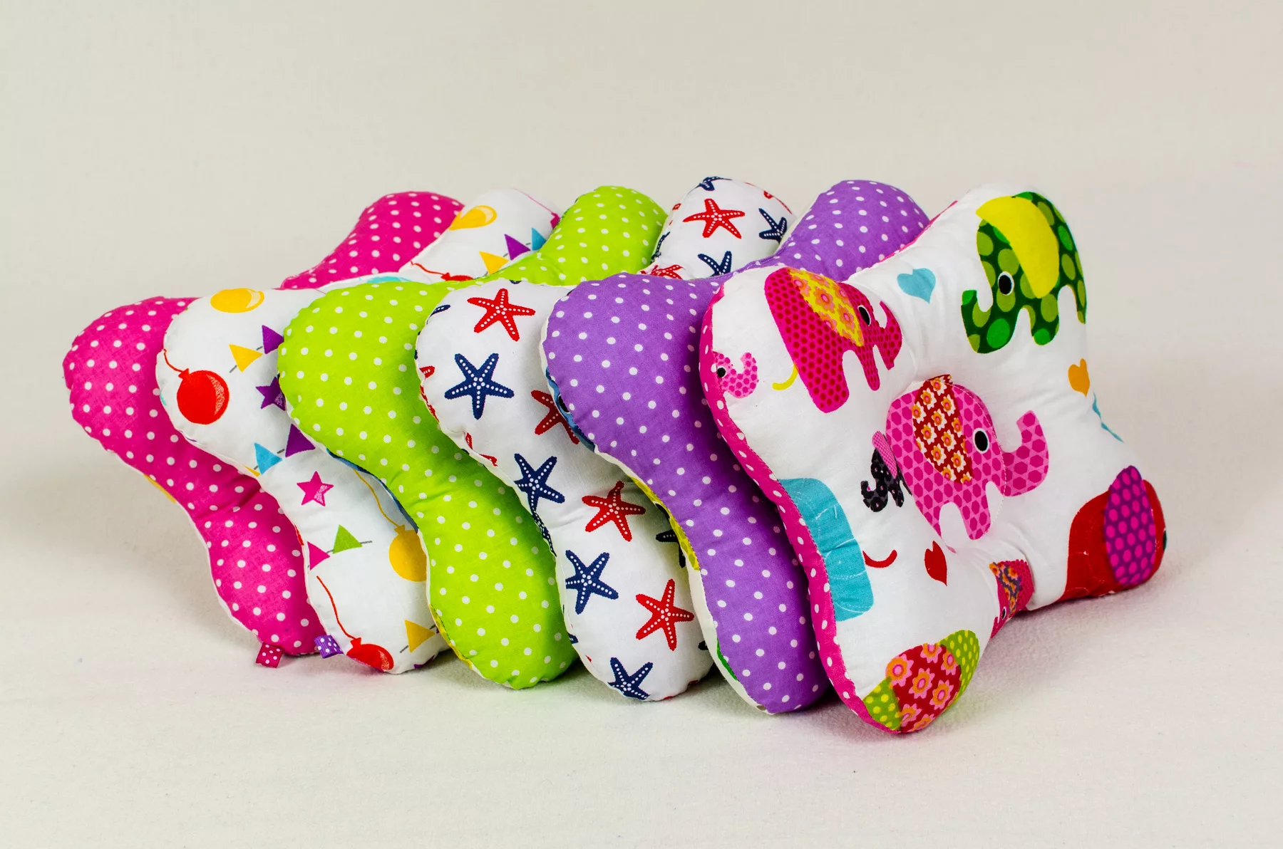 Ортопедическая подушка для новорожденных: нужна ли она?