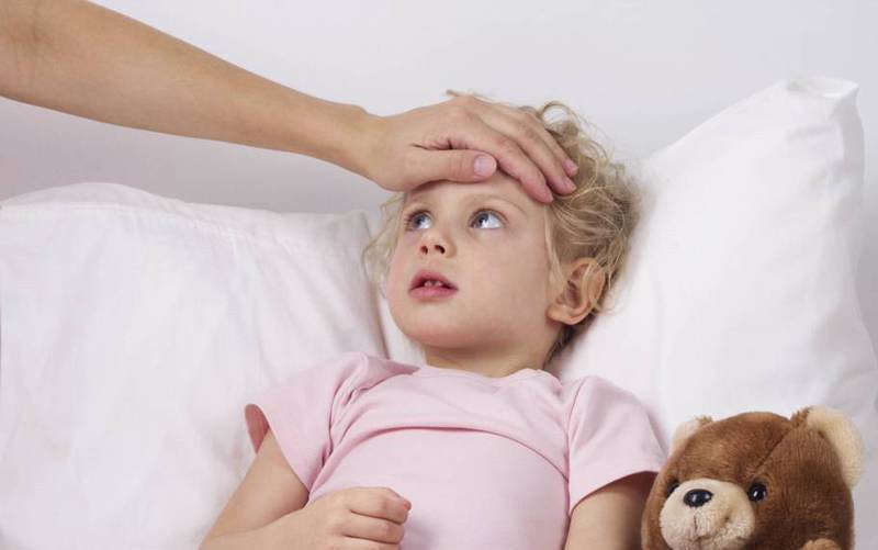 Почему ребенок покашливает без признаков простуды – нужно ли лечиться?
