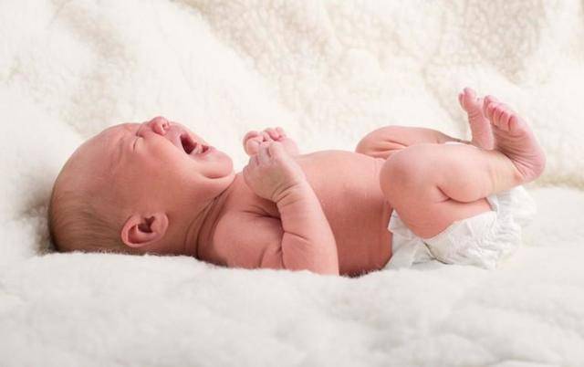 Плачет и выгибается во время еды!!! - новорожденный когда кушает плачет и выгибается - запись пользователя анютины глазки (miracle7773) в сообществе здоровье новорожденных в категории колики - babyblog.ru