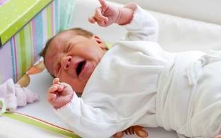 Как правильно использовать газоотводную трубку для новорожденного: радикальный метод борьбы с коликами