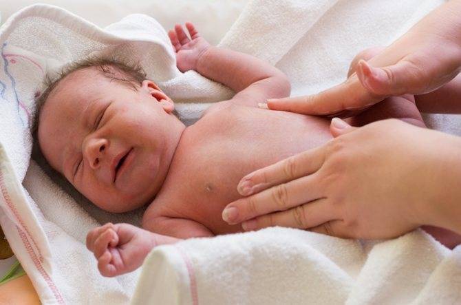 Колики, газики и и поблемы с жкт у новорожденного на гв
