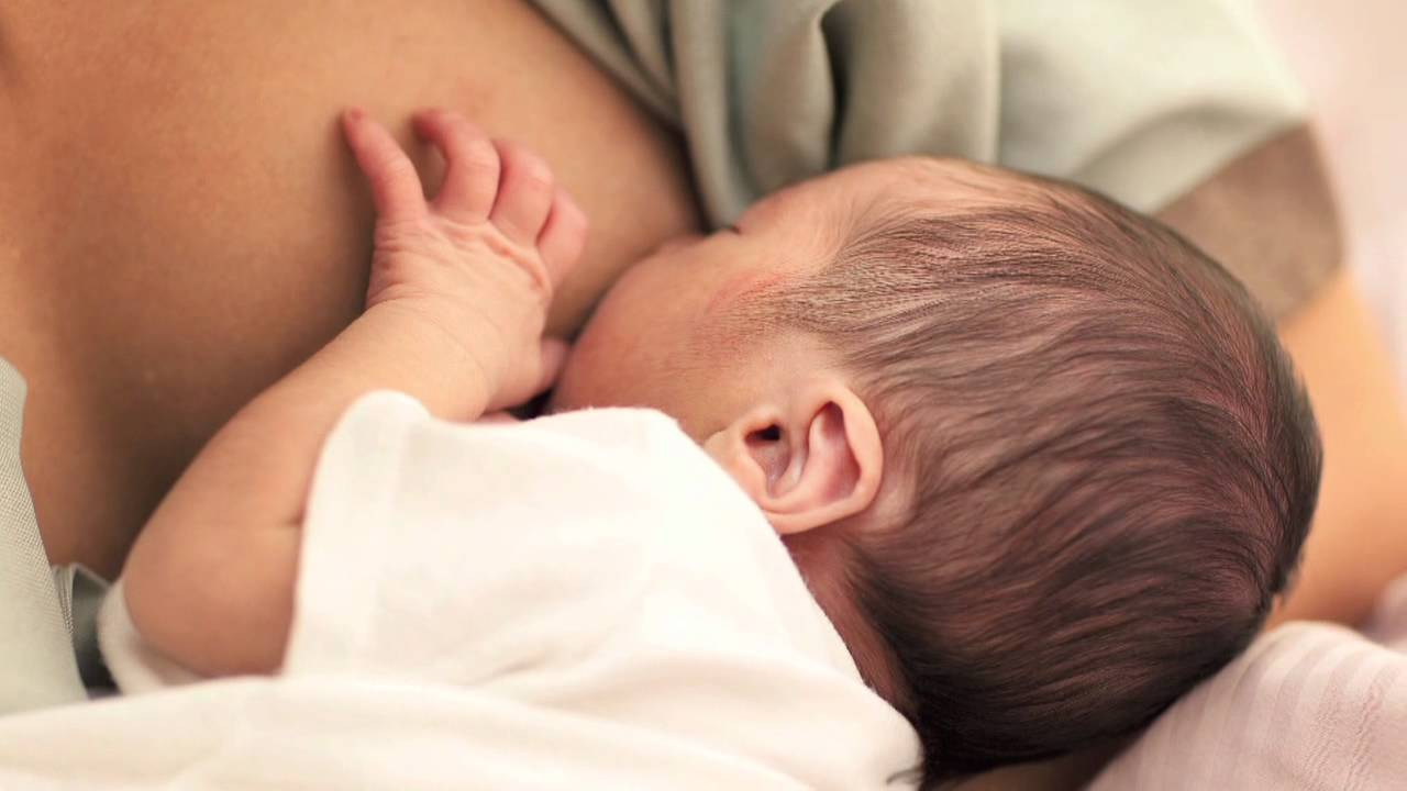 Срыгивает и икает... - новорожденный срыгивает и икает после кормления - запись пользователя ирина (buki91) в сообществе здоровье новорожденных в категории срыгивание - babyblog.ru