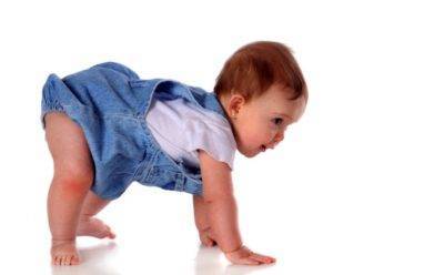 Когда ребенок должен переступать ножками при поддержке за подмышки? - запись пользователя таша (id1104285) в сообществе развитие от рождения до года в категории физическое развитие - babyblog.ru