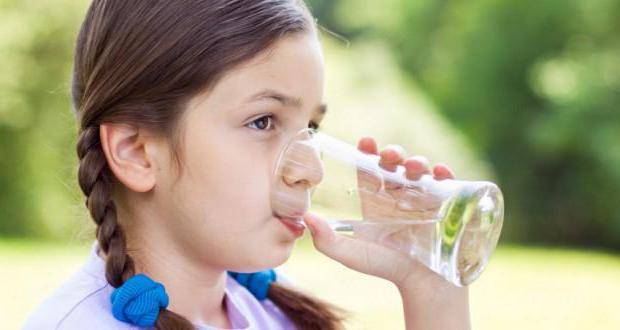 Почему ребёнок пьёт много воды?