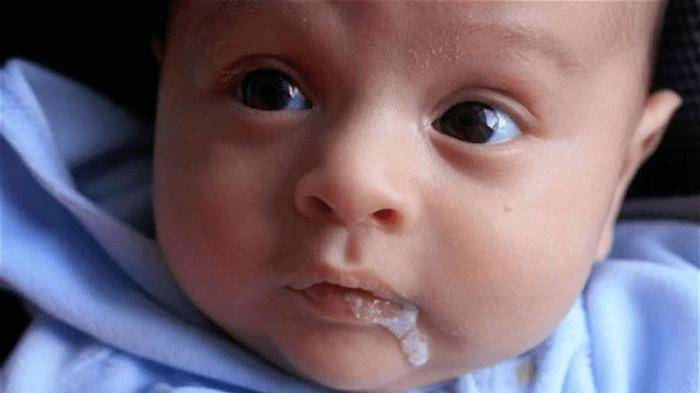 Если ребенок сильно срыгивает. почему ребенок срыгивает после кормления? почему ребенок часто и много срыгивает? почему новорожденный срыгивает