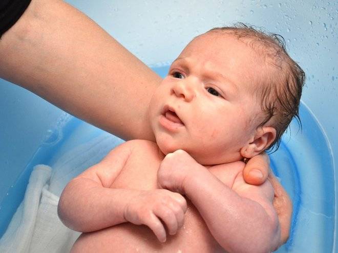 В чем купать новорожденного | купаем новорожденного