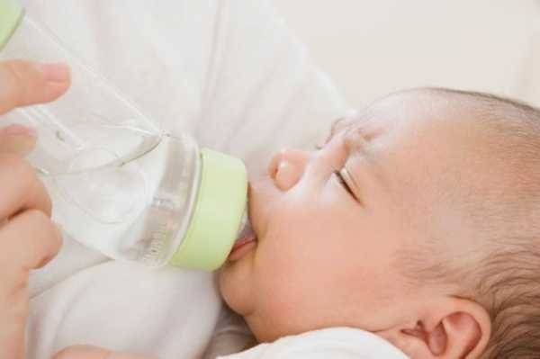 Причины простуды у ребенка, первые признаки и симптомы, особенности лечения