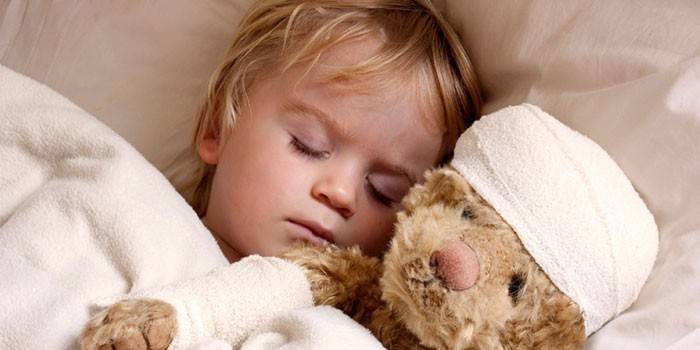 Во время сна у ребенка потеет голова