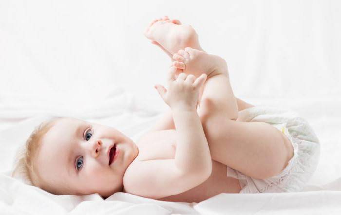 Памперсы: плюсы и минусы, можно ли новорожденным памперсы и как их менять