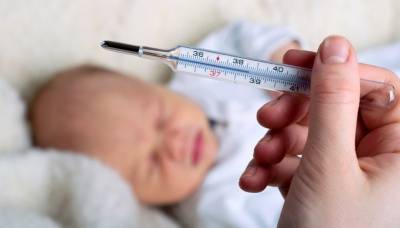 Какая температура должна быть у новорожденного, как измерить и когда беспокоиться?