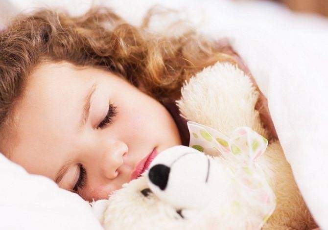Как приучить ребенка спать в кроватке