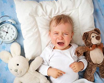 Годовалый ребенок беспокойно спит по ночам: в чем причина
