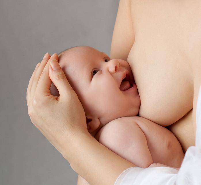 Почему малыш отказывается от груди