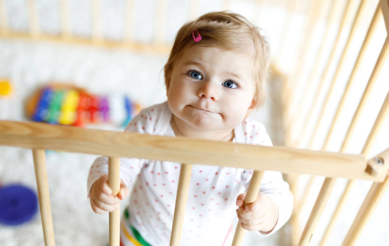 Развитие ребёнка в 8 месяцев — практические советы
