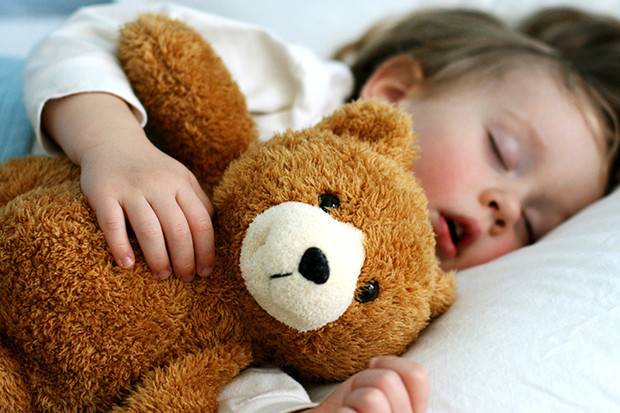Ребенок плохо дышит носом ночью комаровский. причины храпа детей во сне без наличия соплей