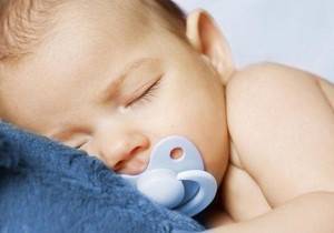 Как быстро отучить ребенка от ночных кормлений?