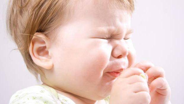Простуда у ребенка до года. насморк у грудничка: чем лечить?
