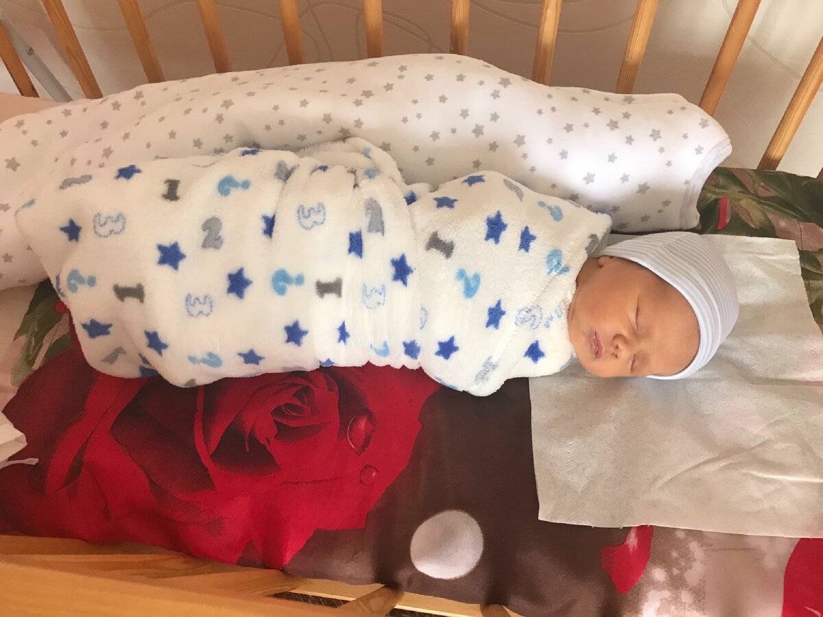 Как приучить малыша спать без пеленки?