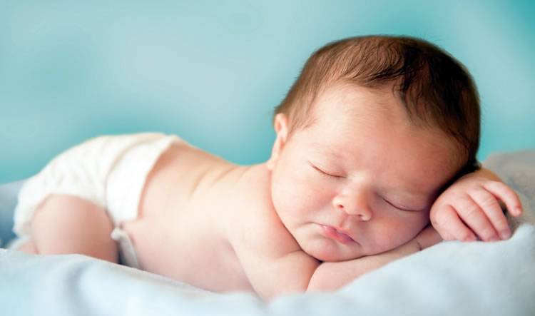 Можно ли новорожденному спать на животе ночью