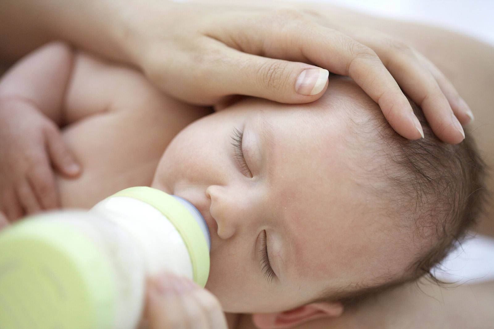 Как приучить ребенка засыпать без груди???