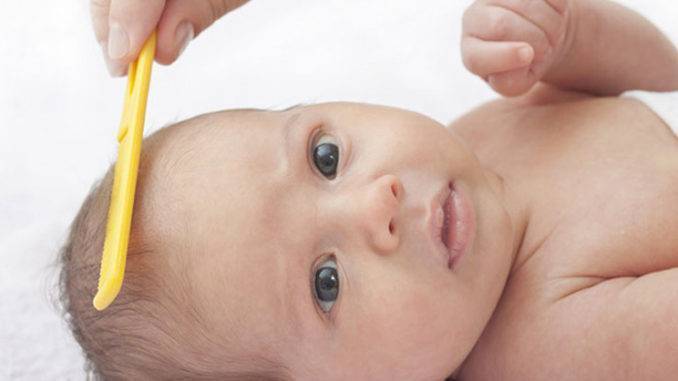Что делать, если шелушится кожа у новорожденного?