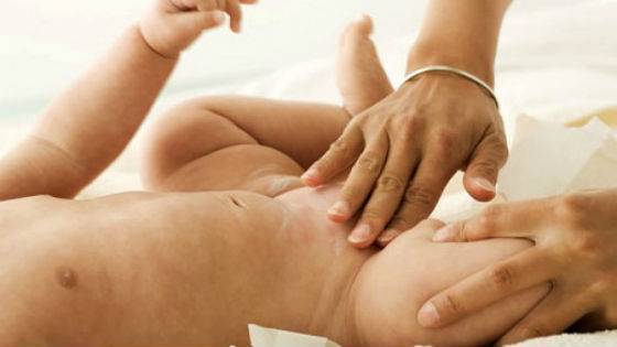 Как подмывать новорожденного мальчика: основные особенности и правила интимной гигиены для будущего мужчины