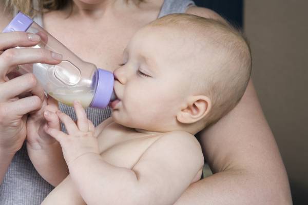 Что делать, если ребенок не пьет воду? рекомендации врачей и советы родителей - mama.ru