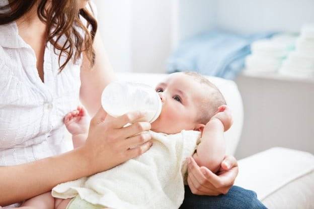 Сколько по времени кормить новорожденного грудным молоком: принципы успешного грудного вскармливания
