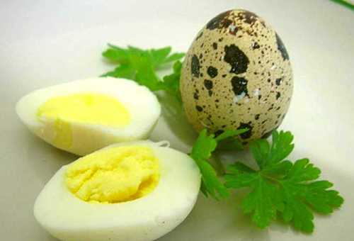 С какого возраста можно давать ребенку белок яйца? когда можно вводить куриный яичный белок, причины аллергии, почему нельзя