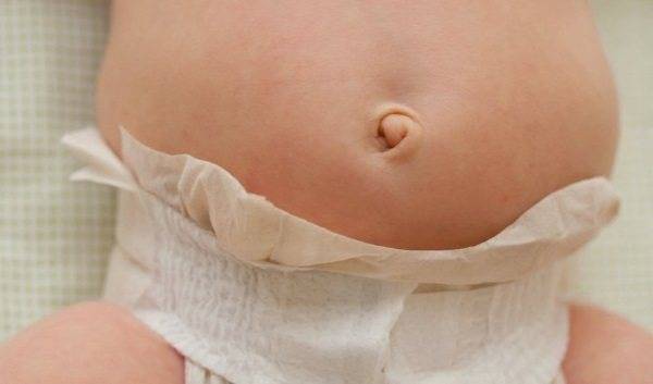 Бунт в животике у новорожденного: причины и способы устранения газиков при грудном вскармливании